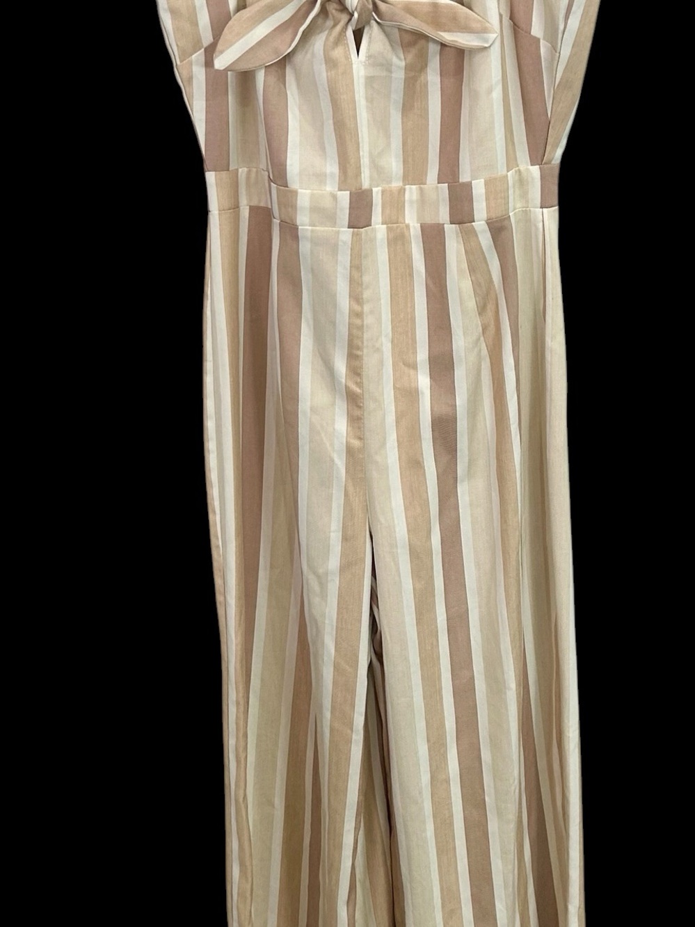 Romeo & Juliet Couture Beige & Cream Striped Tie-Front Jumpsuit Sz M
